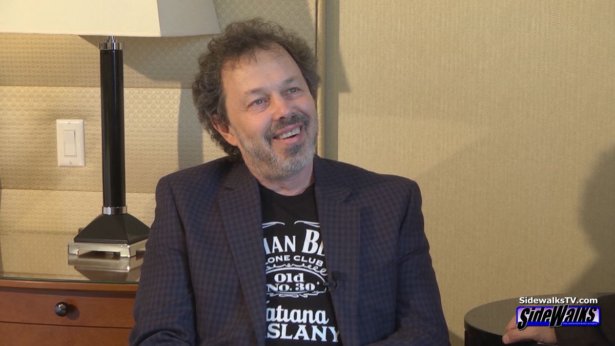 Curtis Armstrong