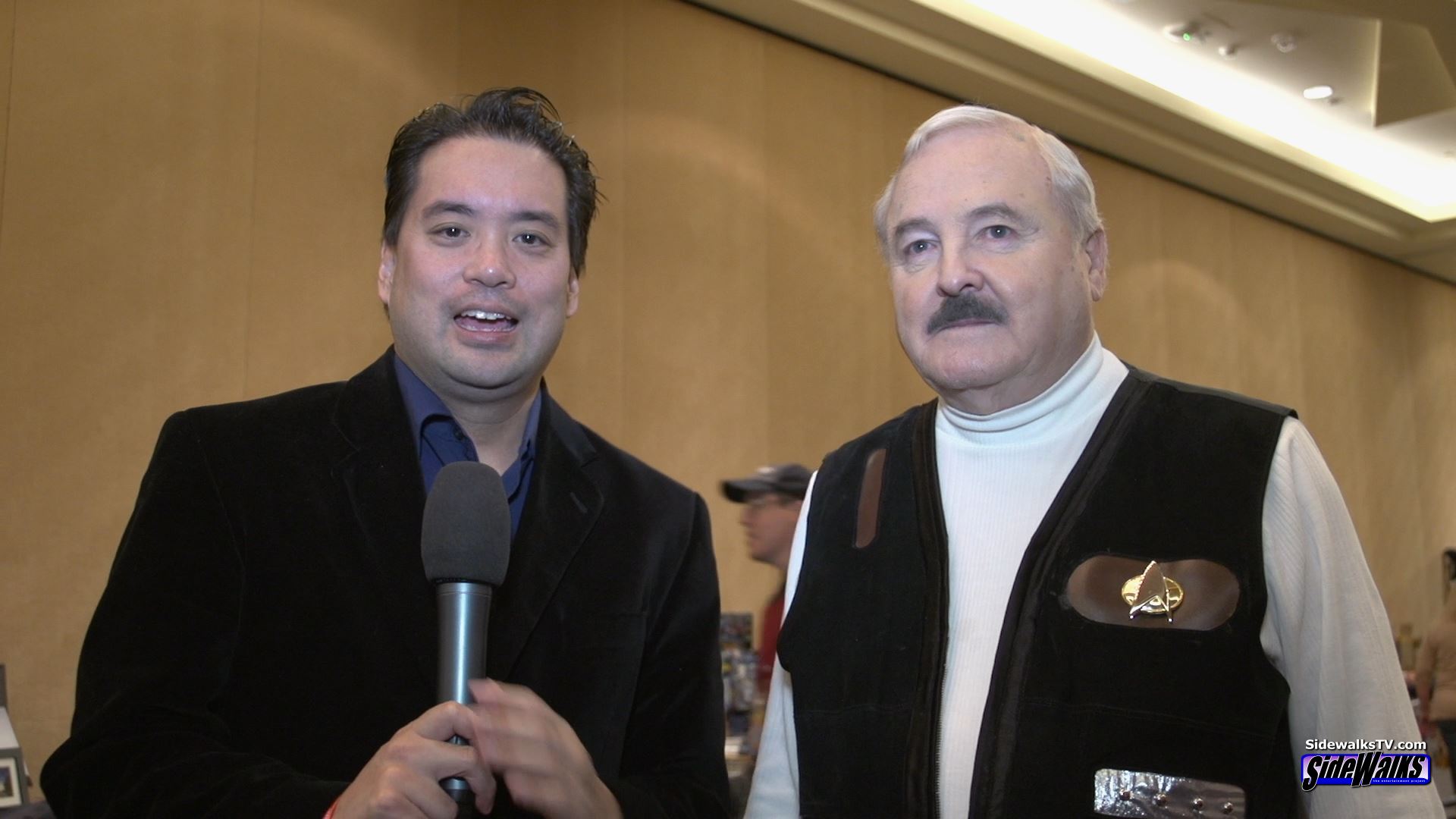 Image of Carl Sheldon cosplaying movie version of Scotty from 'Star Trek'