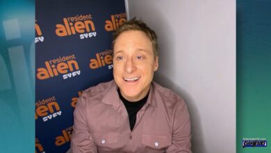 Alan Tudyk smiling during our interview
