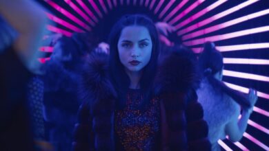 Ana de Armas as Eve