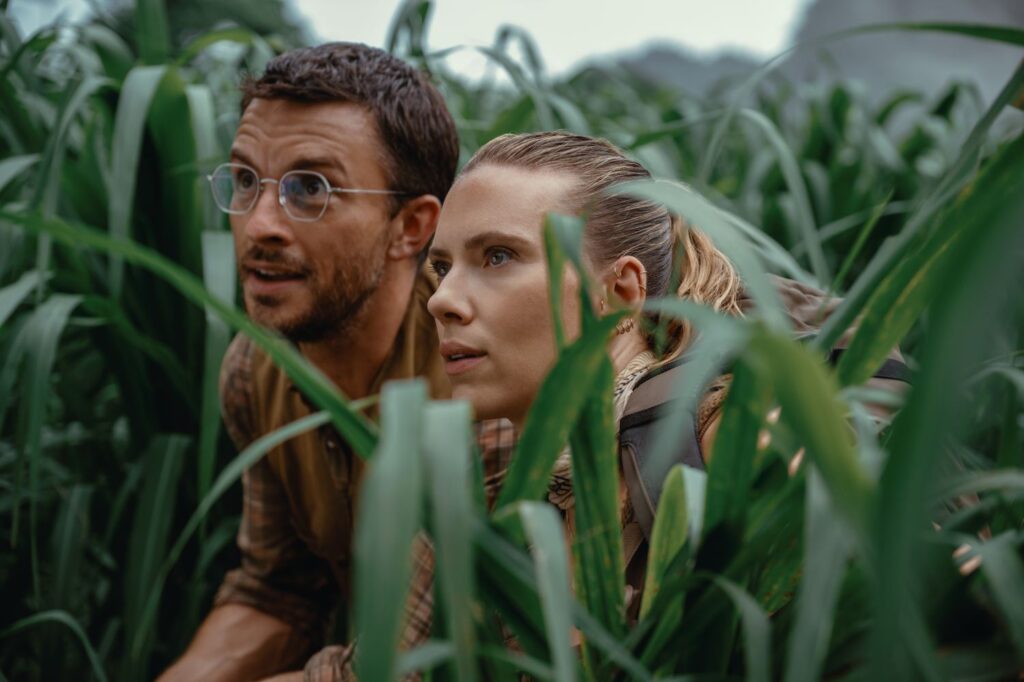 Jonathan Bailey as paleontologist Dr. Henry Loomis and Scarlett Johansson as skilled covert operations expert Zora Bennett