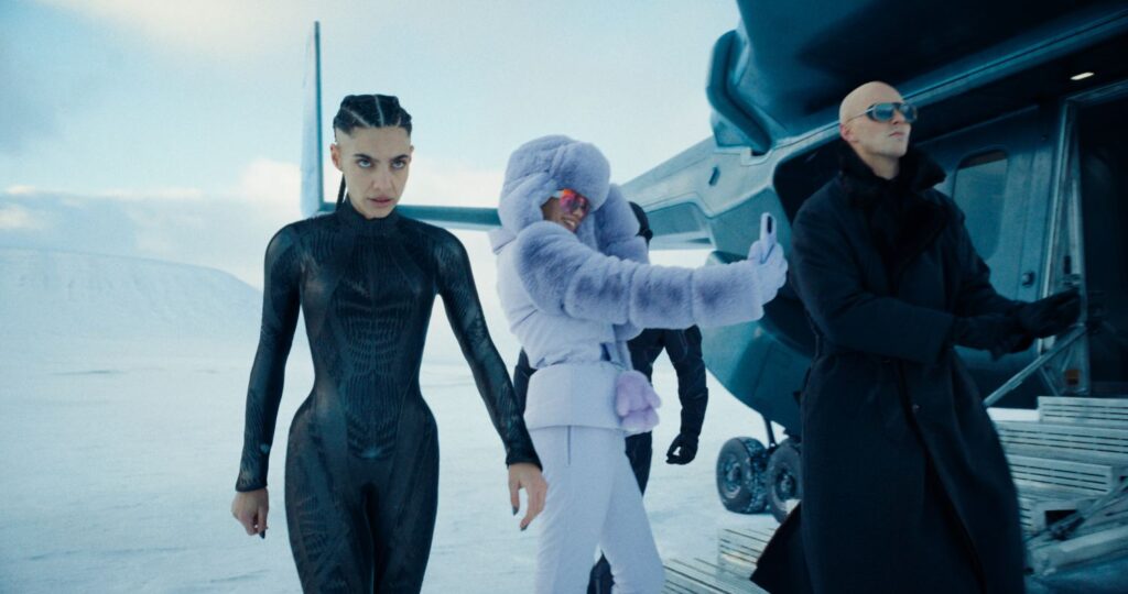 MARÍA GABRIELA DE FARÍA as The Engineer, SARA SAMPAIO as Eve and NICHOLAS HOULT as Lex Luthor